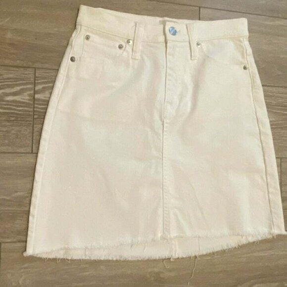 J. Crew G1270 White Denim Jean Skirt Raw Hem Mini Short Size 24 - Picture 2 of 8